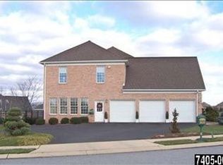 1398 Stonehenge Dr, York, PA