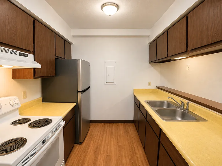 938 Farnham St — Photo 1