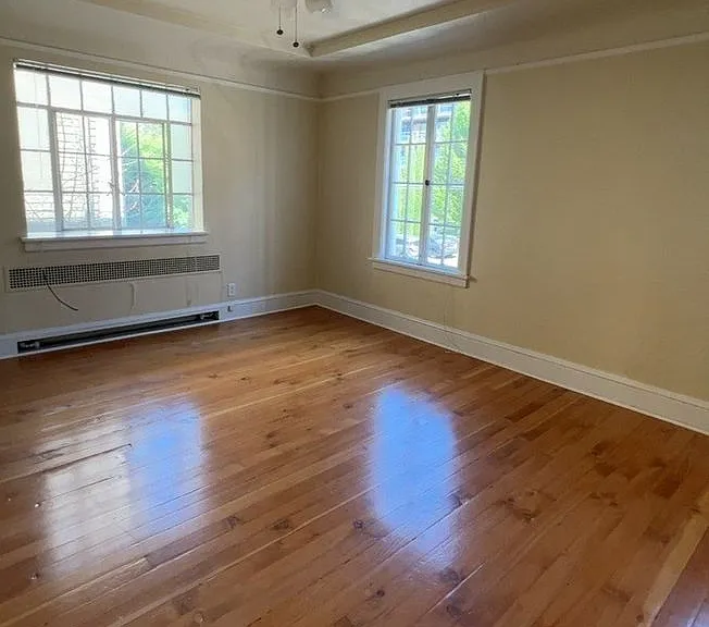 Flanders Apartments — Photo 19