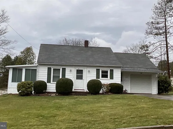 1815 Bond St, Montoursville, PA 17754