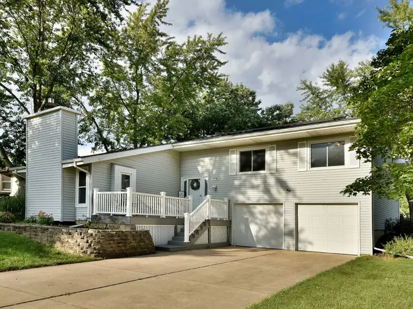 175 Royce Dr, Bloomingdale, IL 60108