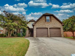 103 Windridge Way SW, Huntsville, AL 35824