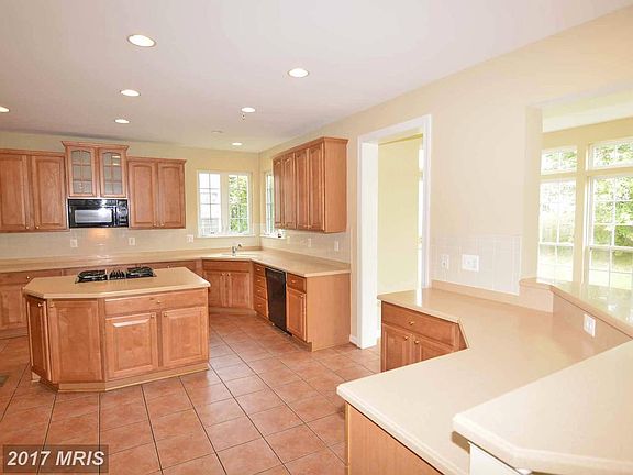 5th image of 15704 Easingwold Ln