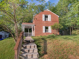 5825 15th Rd N, Arlington, VA 22205