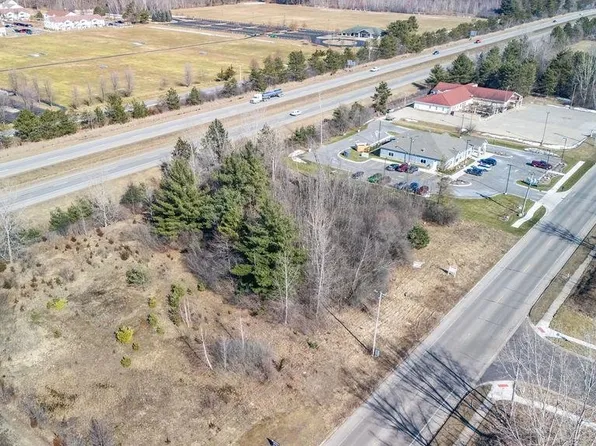 621 E Wackerly St, Midland, MI 48642