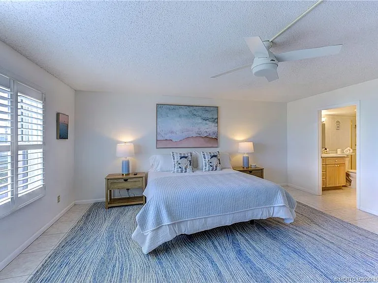 2571 NE Ocean Blvd #104 — Photo 14