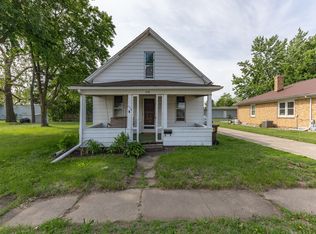 918 16th Ave, Fulton, IL 61252
