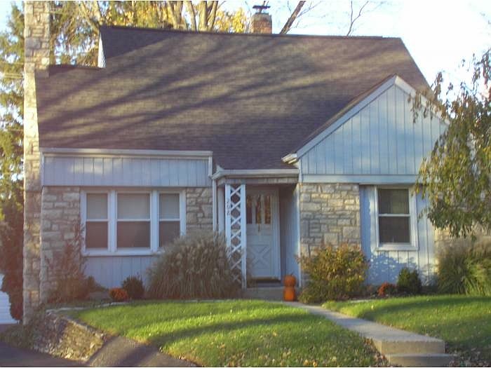 208 W. Henderson Rd Front