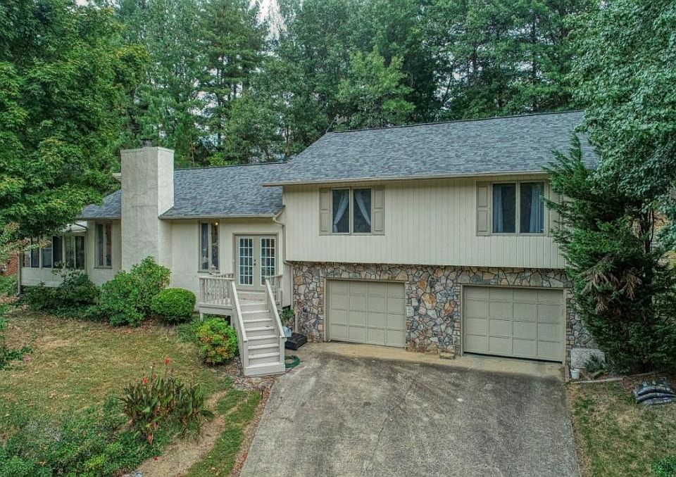 1st image of 1112 Radcliffe Ave