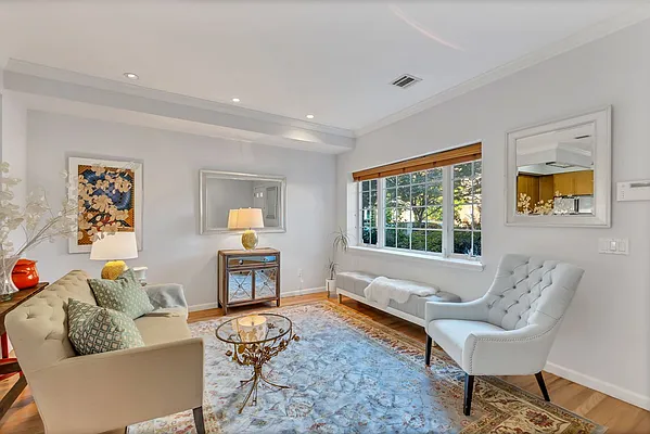 Sold by City Roots Realty | media 13