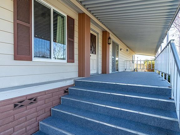 4th image of 2801 Moss Hollow Dr #2801