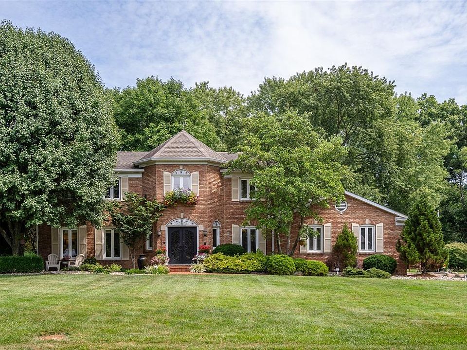 1st image of 1526 Beech Grove Dr