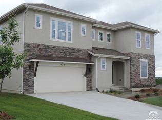 423 Stoneridge Dr, Lawrence, KS 66049