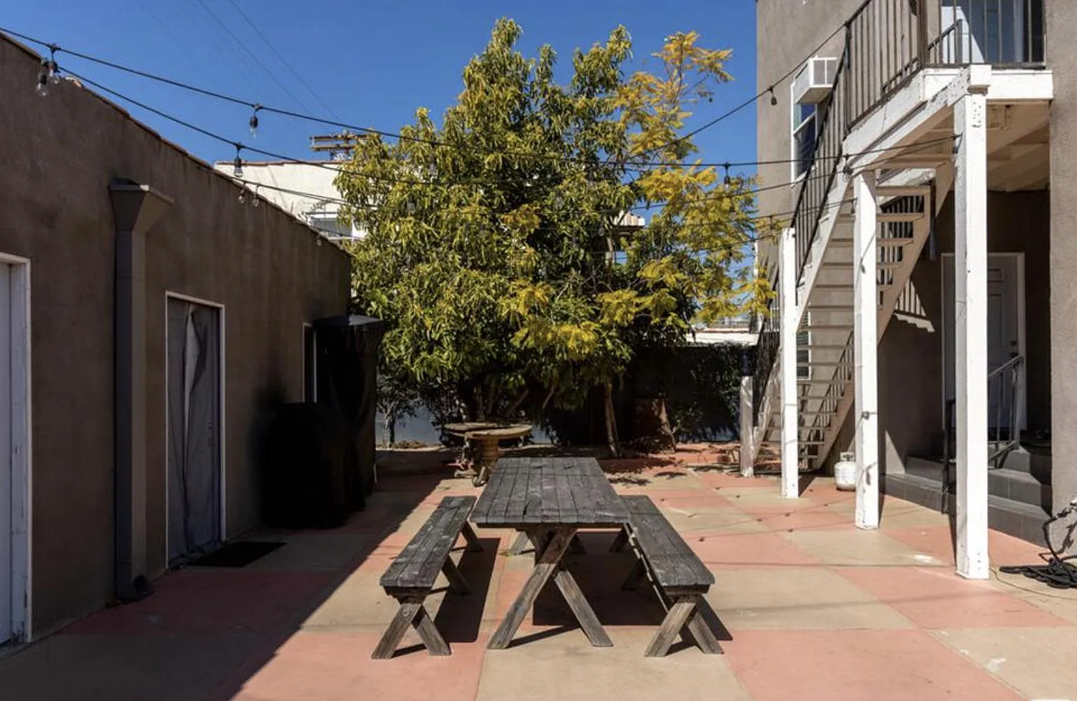 3 bed, 1248 sqft, $3,700 — Photo 4