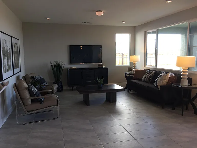 1344 Cow Ct — Photo 5