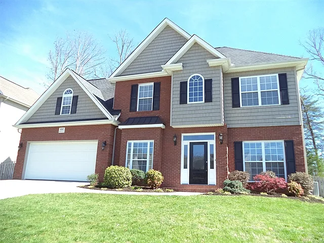 3212 Rolling Hills Ln