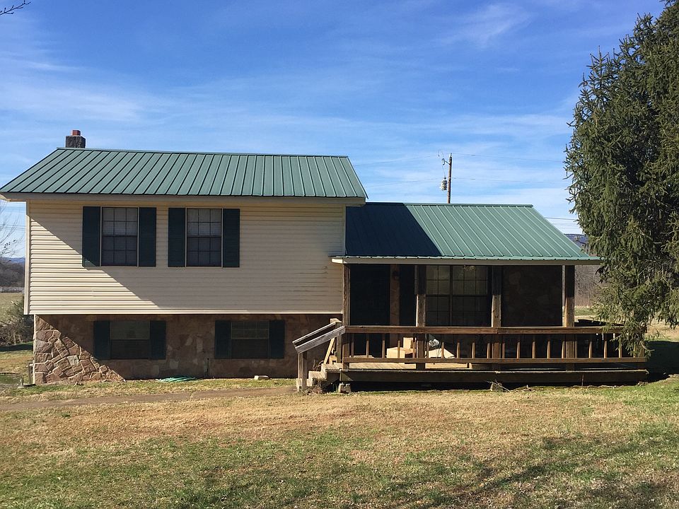 2nd image of 2442 Shellmound Rd