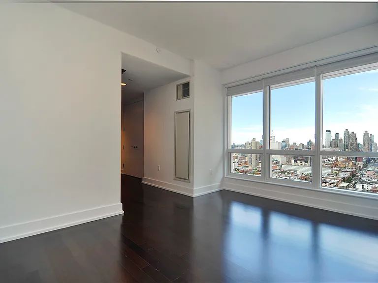 350 W 42nd St #31B — Photo 5