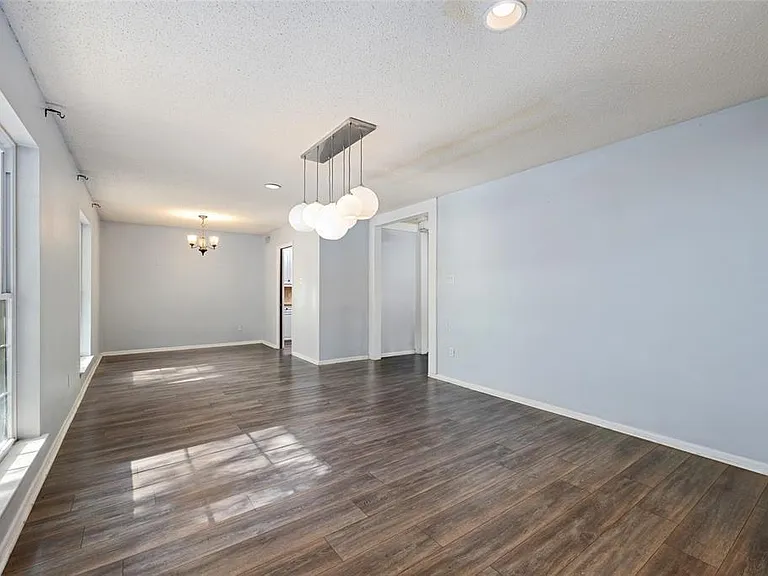 11918 Hornsby St — Photo 7