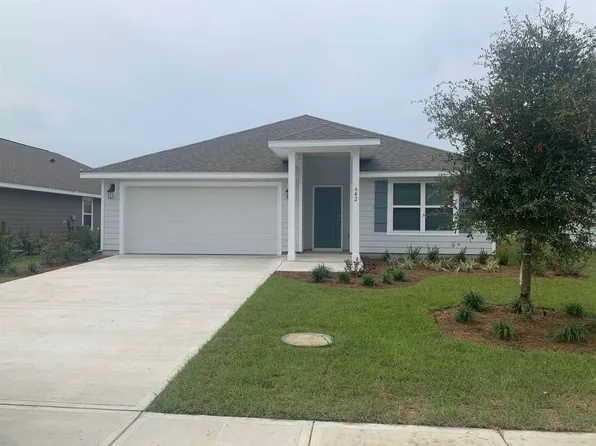 642 Earl Godwin Rd, Freeport, FL 32439