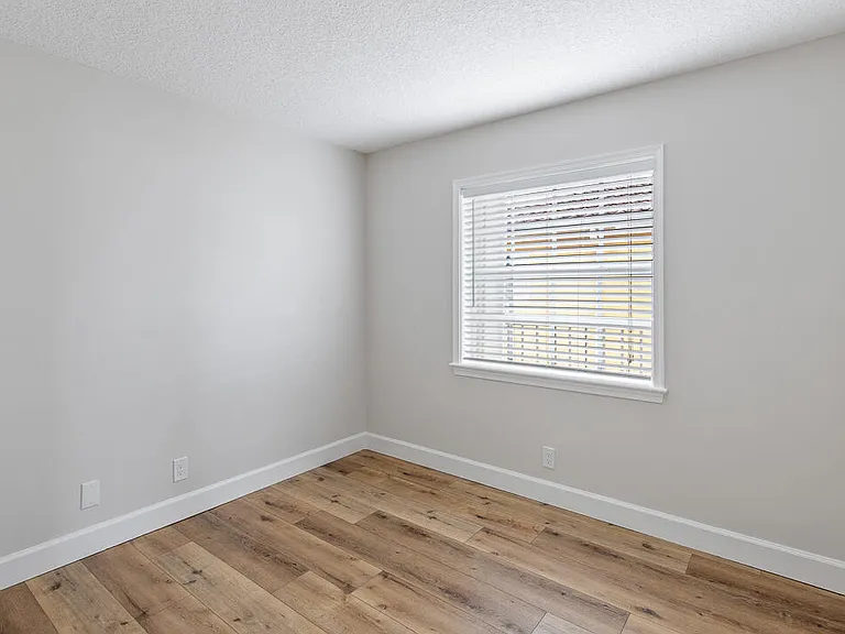 1060 Lake Shore Dr #201 — Photo 29