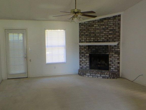 3rd image of 1458 Little Creek Dr