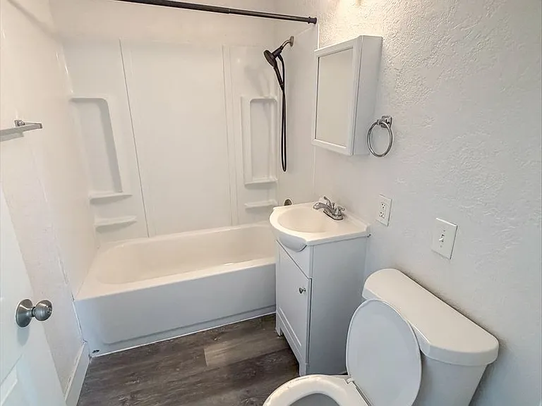 2560 Adams Ave — Photo 12