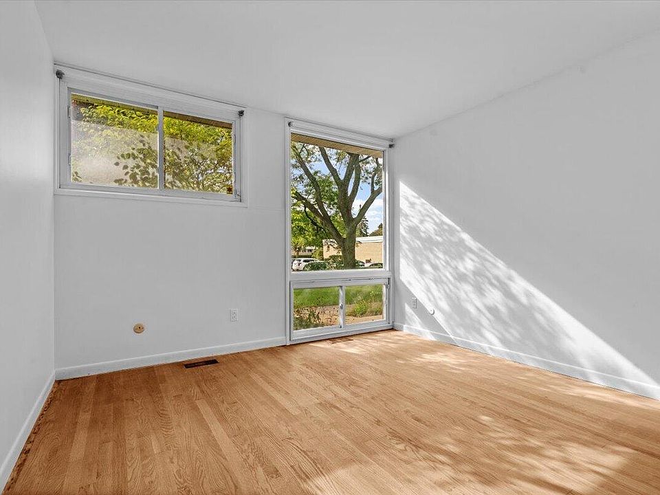 1551 Chateaufort Pl, photo 20