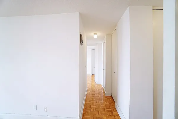 Rented by Renetta Real Estate | media 36