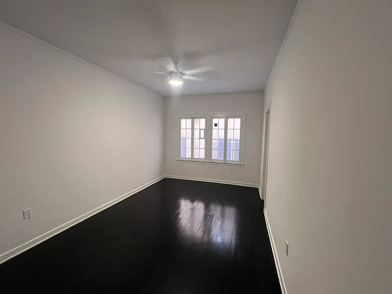 127 N Edgemont St #4 — Photo 29