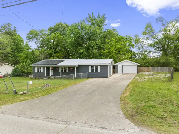 767 Georgia Ave S, Parsons, TN 38363