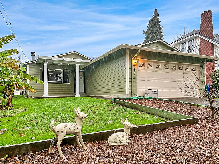 2533 N Willamette Blvd — Photo 17