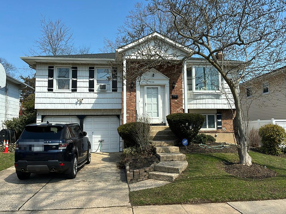 1st image of 795 Imperial Dr