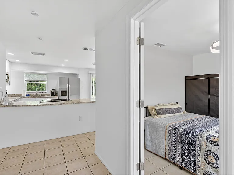 1057 Tropical Ave NW — Photo 9