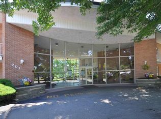 Royal Ridge, Cranston, RI 02920