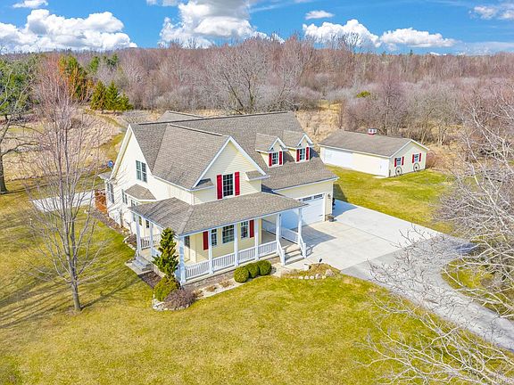 3rd image of 5948 Babcock Rd