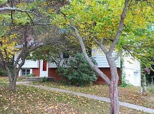 4 Cort Pl, Shawangunk, NY 12589
