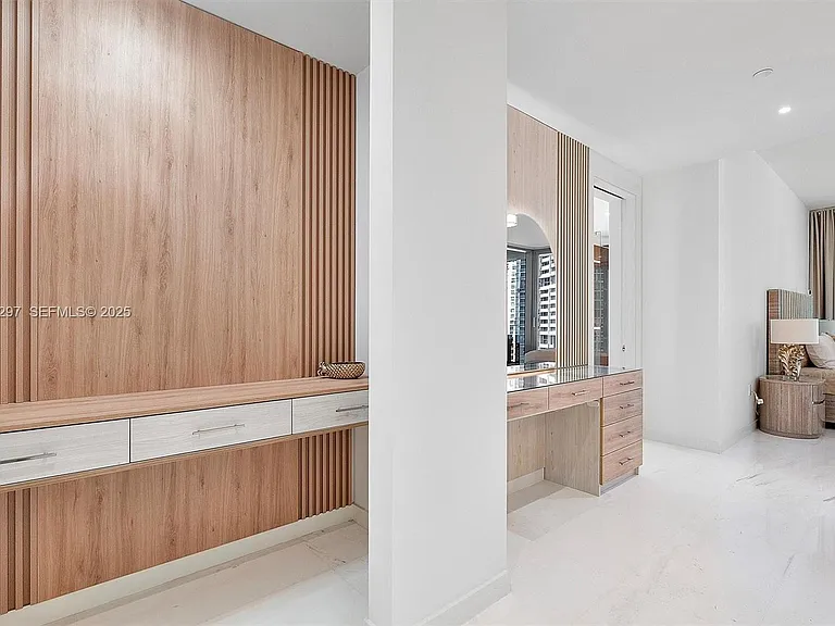 300 Biscayne Boulevard Way #1803 — Photo 8