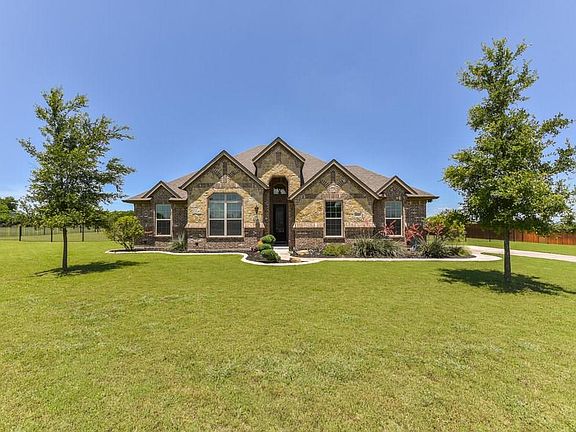 2nd image of 110 Kelly Dr