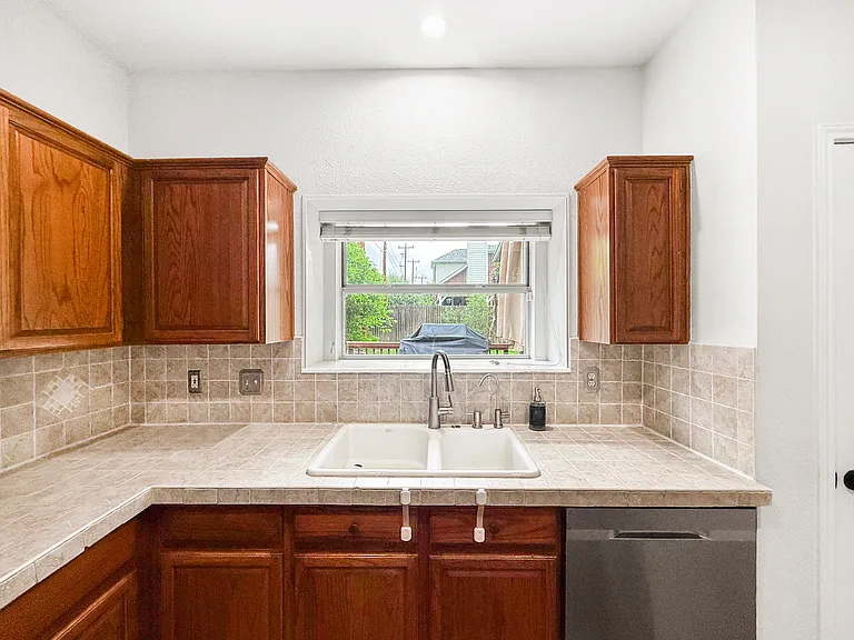 15015 Northern Dancer — Photo 8