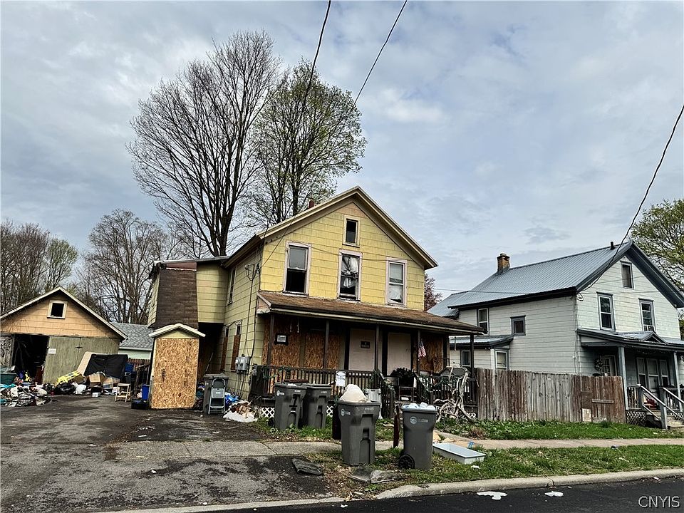 1st image of 521 Expense St