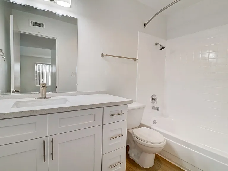 Terre at Sandalwood — Photo 15