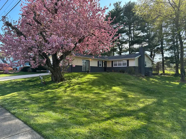 2616 Whitman Dr, Wilmington, DE 19808