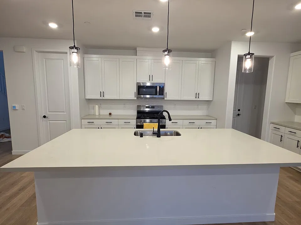 16433 Barnett Ct