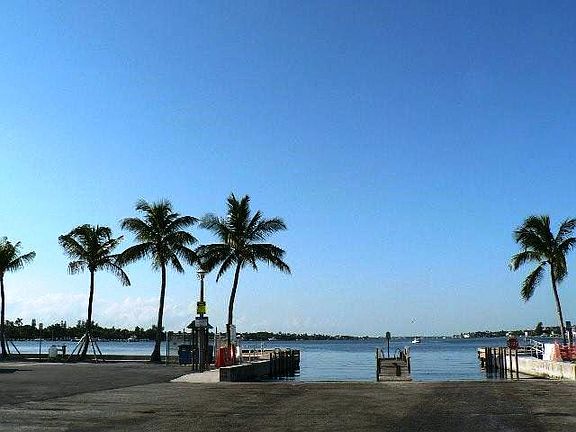 Public Boat Ramp in Lantana