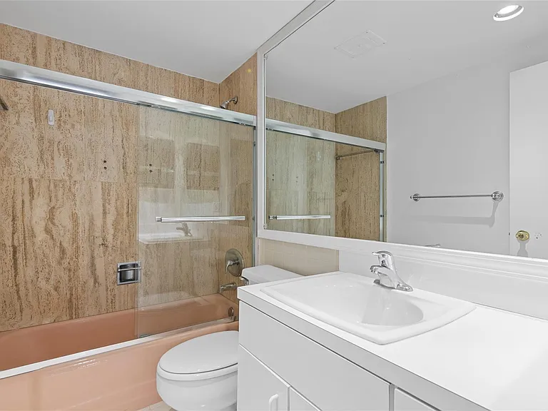 3800 Galt Ocean Dr #1108 — Photo 21