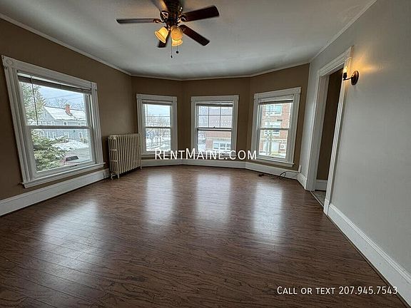 3rd image of 28 Pleasant St #2F