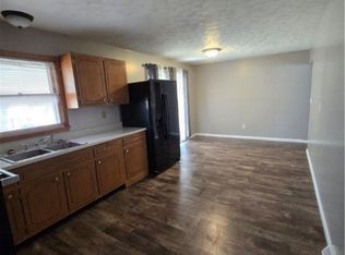 830 Crestview Dr, Mt Zion, IL 62549