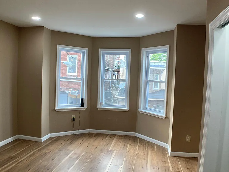 5166 Funston St — Photo 24