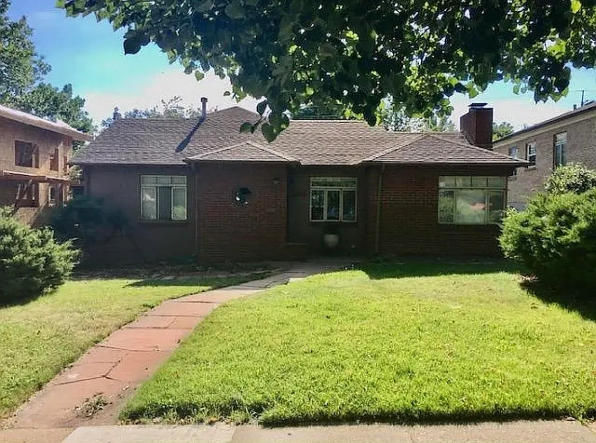 3 bed, 1994 sqft, $1,000 — Photo 1